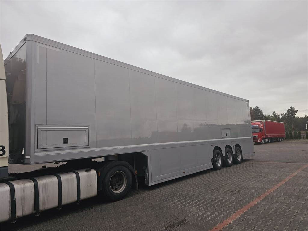 Langendorf DOUBLE LOADING FOR MOTOR COSMETICS Flexliner Inloa - Приколка ладилник: слика 2 Langendorf DOUBLE LOADING FOR MOTOR COSMETICS Flexliner Inloa - Приколка ладилник: слика 2