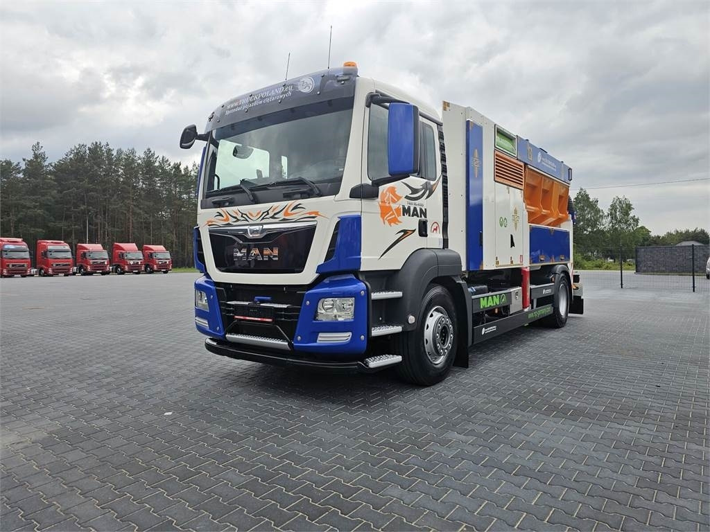 MAN RSP ESE 18/4-KM Saugbagger vacuum cleaner excavato - Вакуумски камион: слика 3 MAN RSP ESE 18/4-KM Saugbagger vacuum cleaner excavato - Вакуумски камион: слика 3