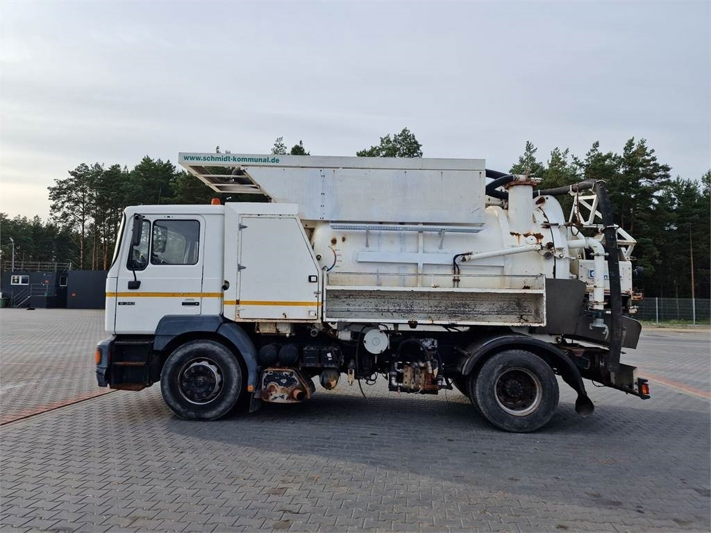 MAN WUKO MORO KOMBI FOR CHANNEL CLEANING - Вакуумски камион: слика 4 MAN WUKO MORO KOMBI FOR CHANNEL CLEANING - Вакуумски камион: слика 4