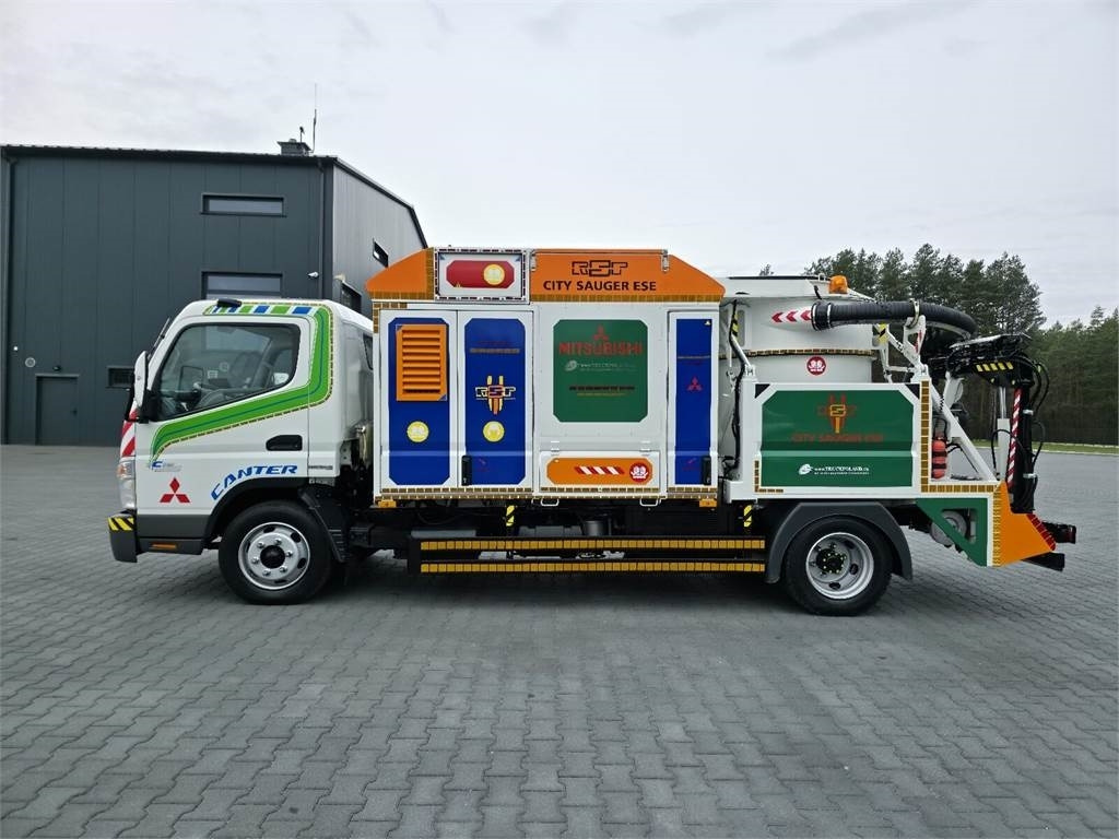 Mitsubishi CANTER odkurzacz koparka ssąca Saugbagger CITY SAU - Вакуумски камион: слика 4 Mitsubishi CANTER odkurzacz koparka ssąca Saugbagger CITY SAU - Вакуумски камион: слика 4