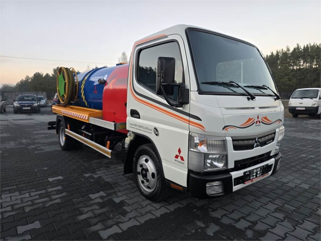 Mitsubishi ROM SMART COMBI WUKO HOT WATER FOR CLEANING SEWAGE - Вакуумски камион: слика 2 Mitsubishi ROM SMART COMBI WUKO HOT WATER FOR CLEANING SEWAGE - Вакуумски камион: слика 2