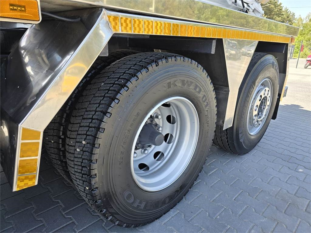 Вакуумски камион Scania Saugbagger Larsen FlexVac 311 Vacuum suction loade: слика 12