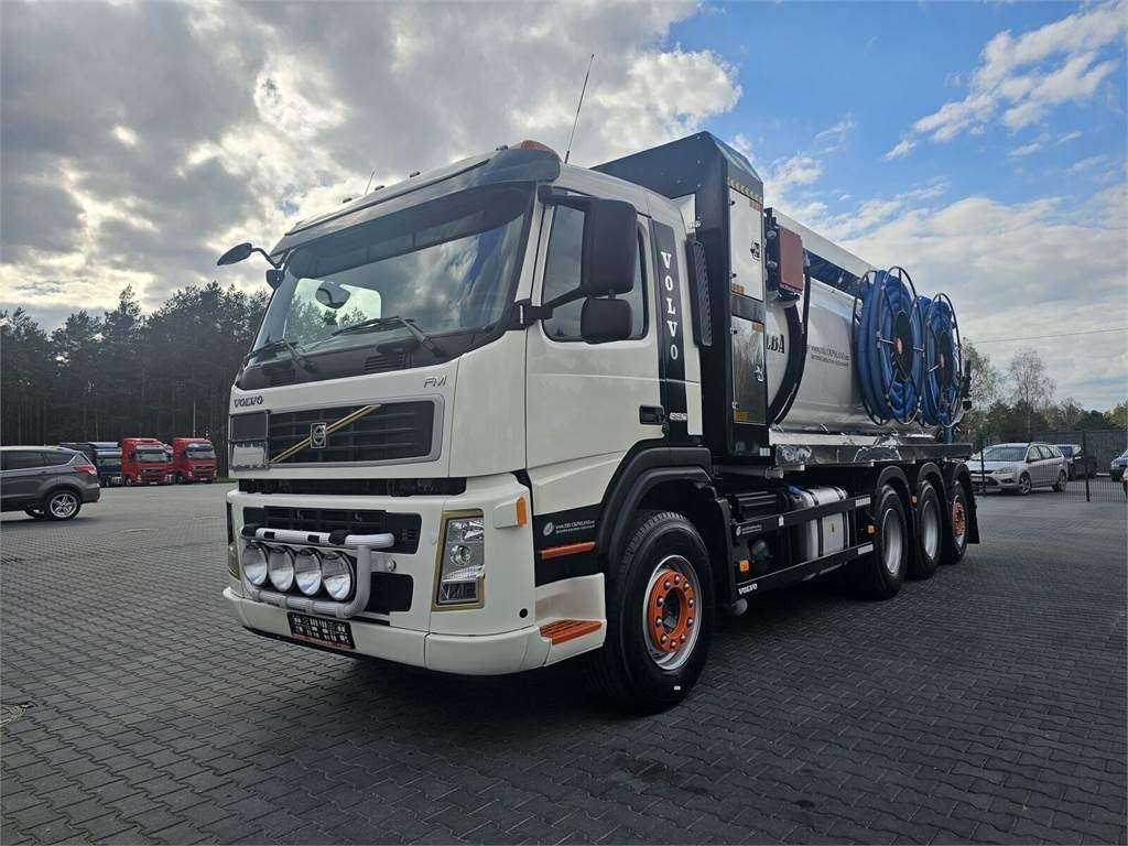 Volvo WUKO ADR ROLBA FOR CLEANING CHANNELS COMBI - Вакуумски камион: слика 4 Volvo WUKO ADR ROLBA FOR CLEANING CHANNELS COMBI - Вакуумски камион: слика 4