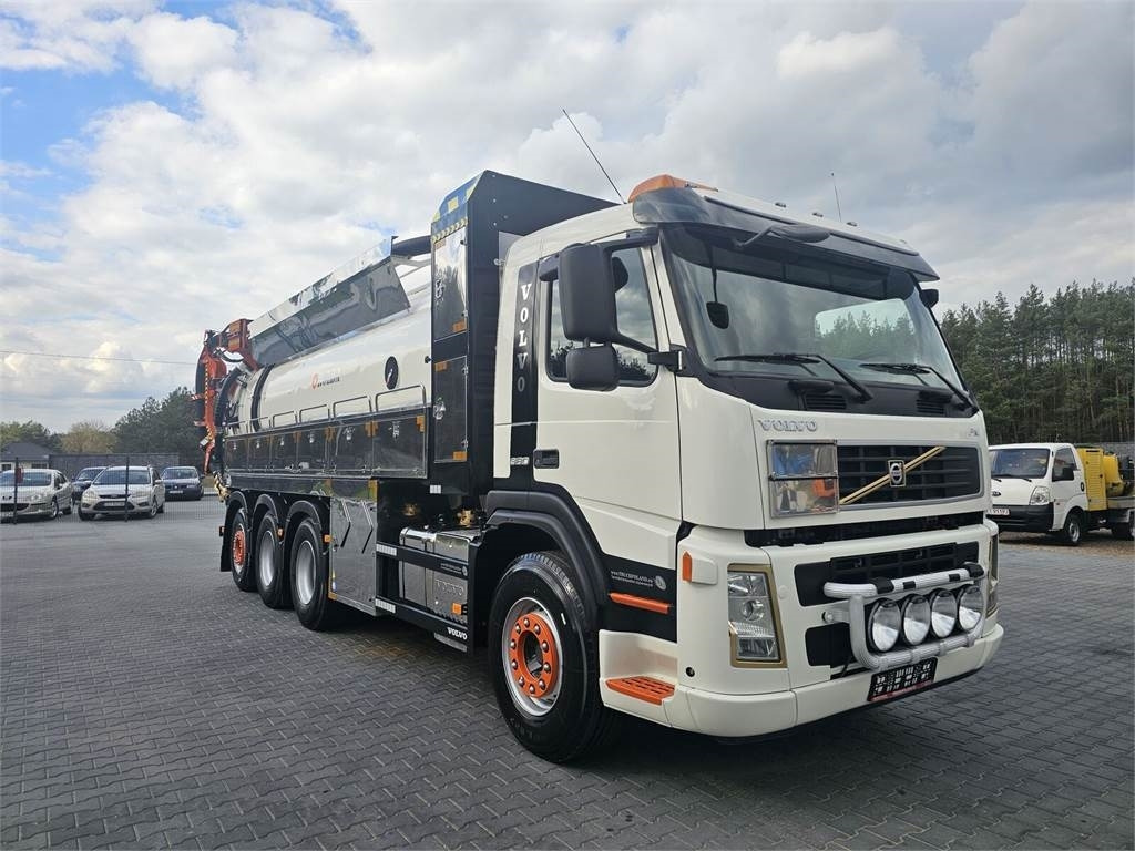 Volvo WUKO ADR ROLBA FOR CLEANING CHANNELS COMBI - Вакуумски камион: слика 3 Volvo WUKO ADR ROLBA FOR CLEANING CHANNELS COMBI - Вакуумски камион: слика 3