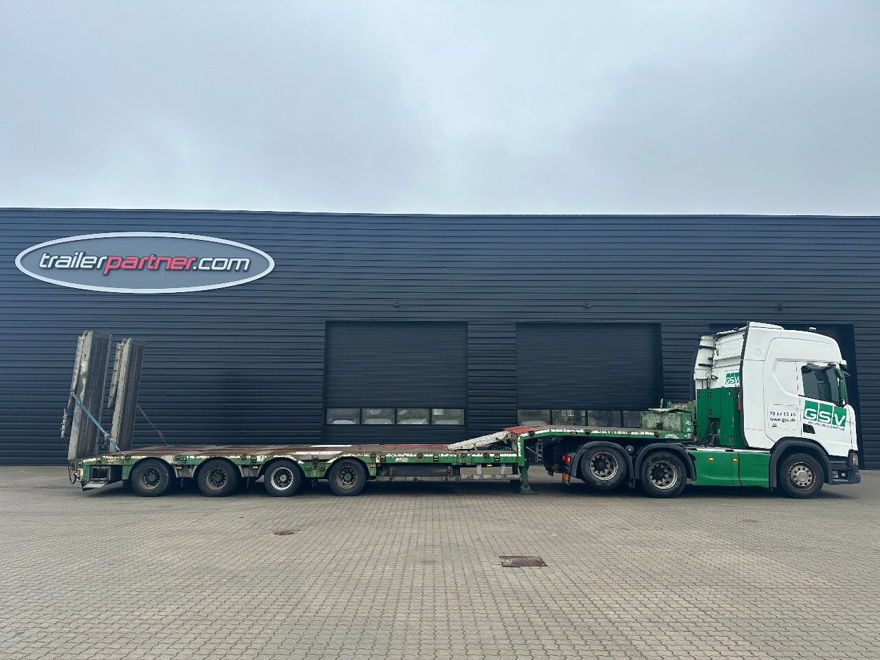 AMT 4 axle Lowloader / Ramps - Полуприколка за низок утовар: слика 1 AMT 4 axle Lowloader / Ramps - Полуприколка за низок утовар: слика 1