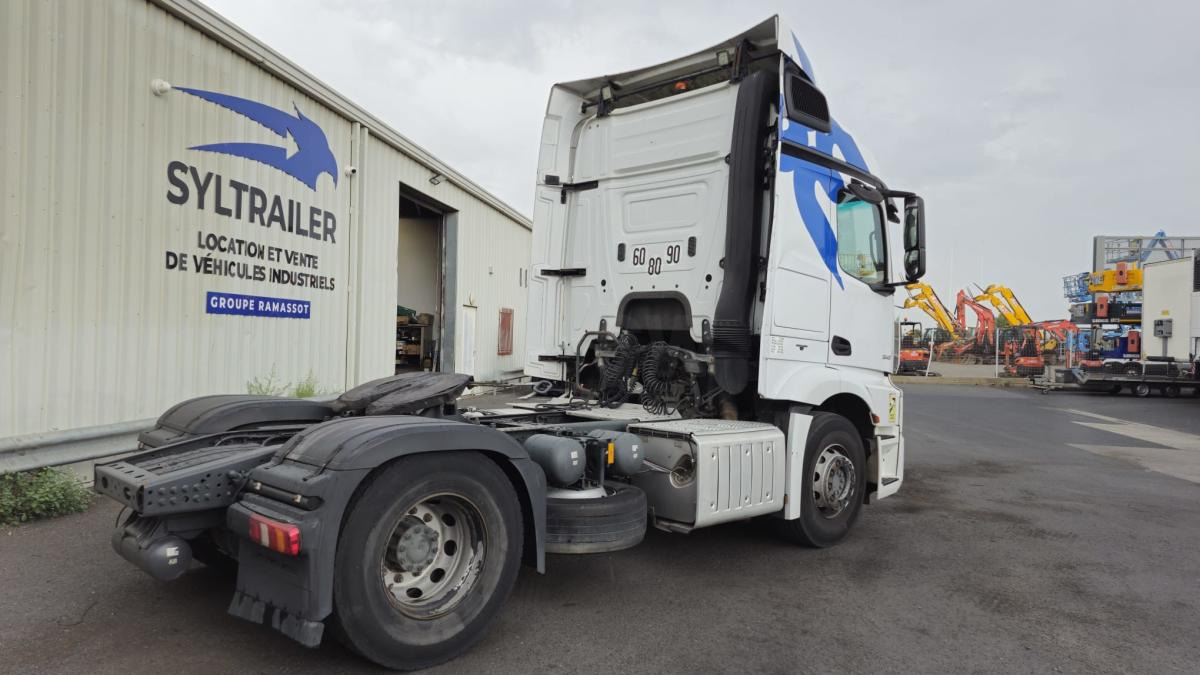 Mercedes Actros 1843 - Камион влекач: слика 3 Mercedes Actros 1843 - Камион влекач: слика 3
