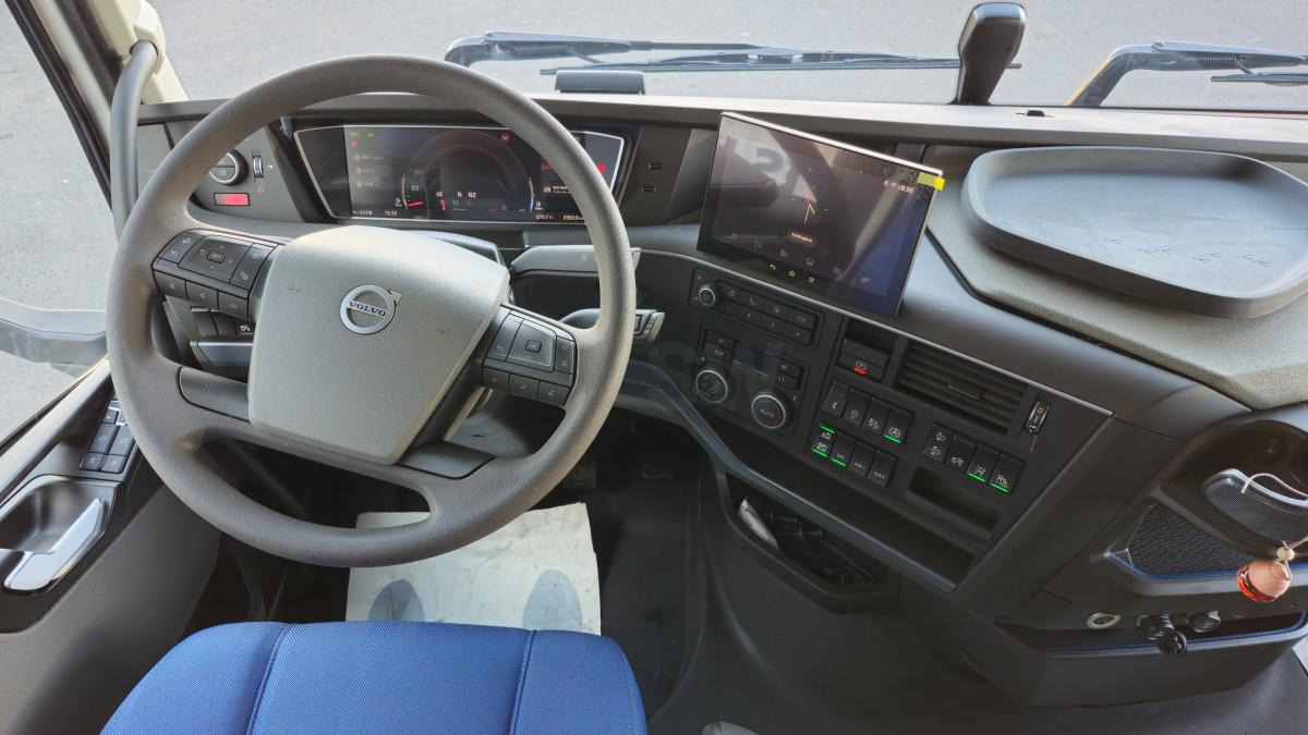 Interior photo 1: Лизинг на Volvo FH 500 Globetrotter XXL (Location / Rent) Volvo FH 500 Globetrotter XXL (Location / Rent)