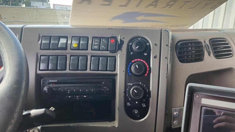 Лизинг на Renault Premium 270 DXI Renault Premium 270 DXI: слика 21