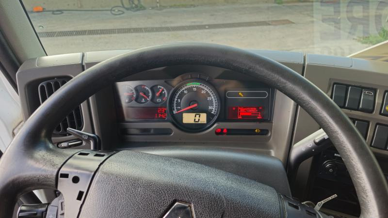 Лизинг на Renault Premium 270 DXI Renault Premium 270 DXI: слика 19