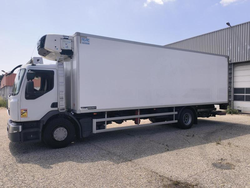 Renault Premium 270 DXI - Камион ладилник: слика 1 Renault Premium 270 DXI - Камион ладилник: слика 1