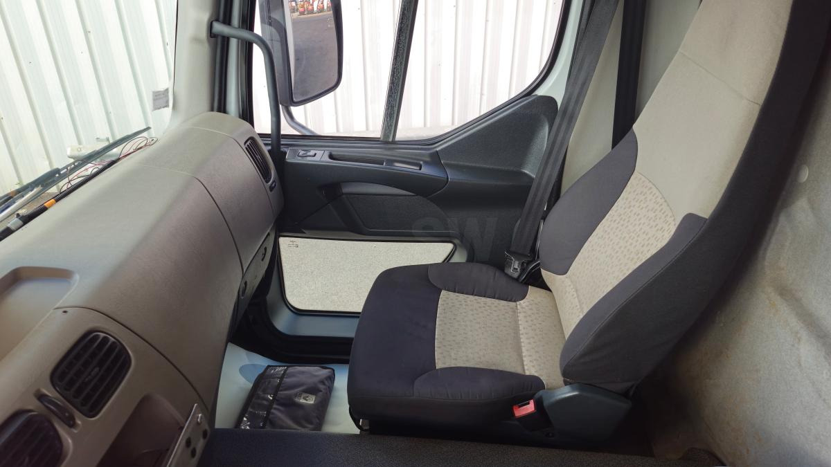 Лизинг на Renault Premium 270 DXI Renault Premium 270 DXI: слика 18