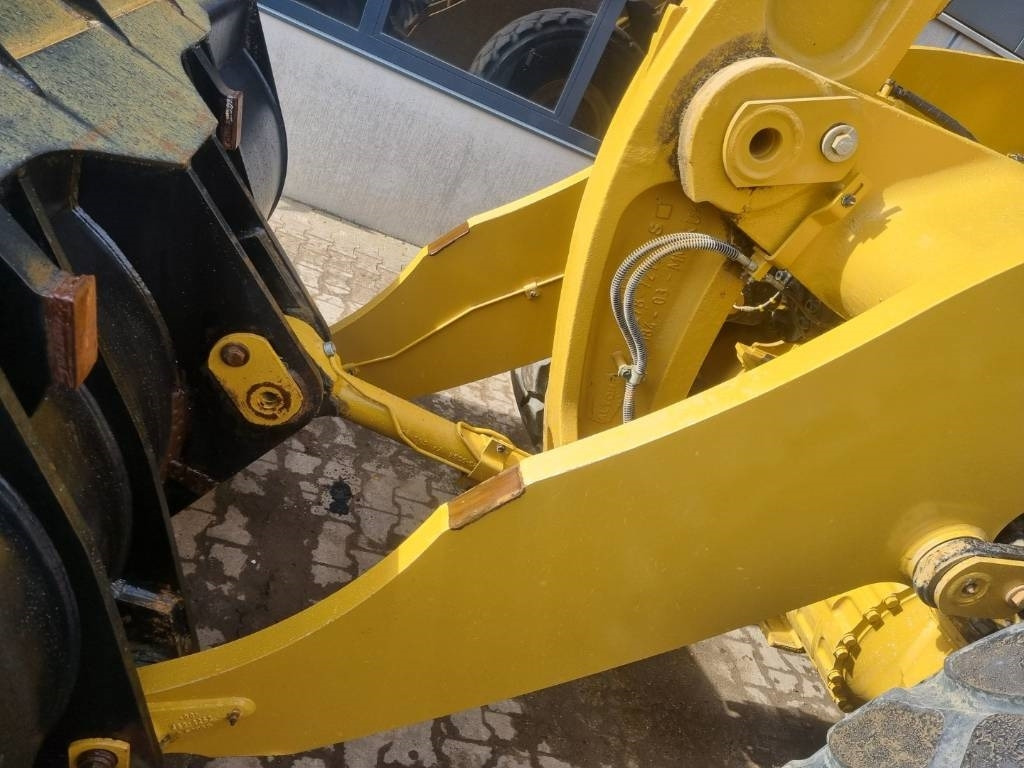 CAT 972 M -- LIKE NEW -- 100% original - Натоварувач на тркала: слика 4 CAT 972 M -- LIKE NEW -- 100% original - Натоварувач на тркала: слика 4
