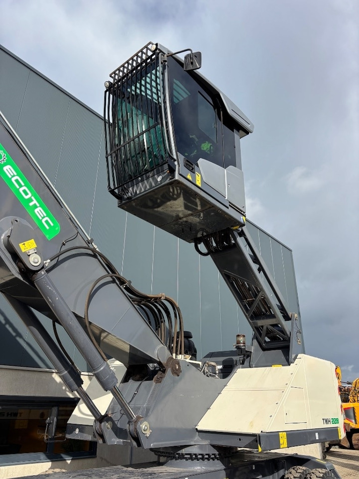 Справувач со отпад/ Индустрија Fuchs MHL 340 F - MHL340 Terex Ecotec TWH228: слика 15 Справувач со отпад/ Индустрија Fuchs MHL 340 F - MHL340 Terex Ecotec TWH228: слика 15