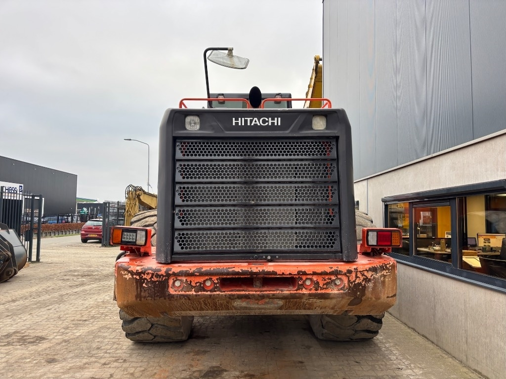 Hitachi ZW 370 - Kawasaki 95Z - ZW370 - ZW330 - Натоварувач на тркала: слика 4 Hitachi ZW 370 - Kawasaki 95Z - ZW370 - ZW330 - Натоварувач на тркала: слика 4
