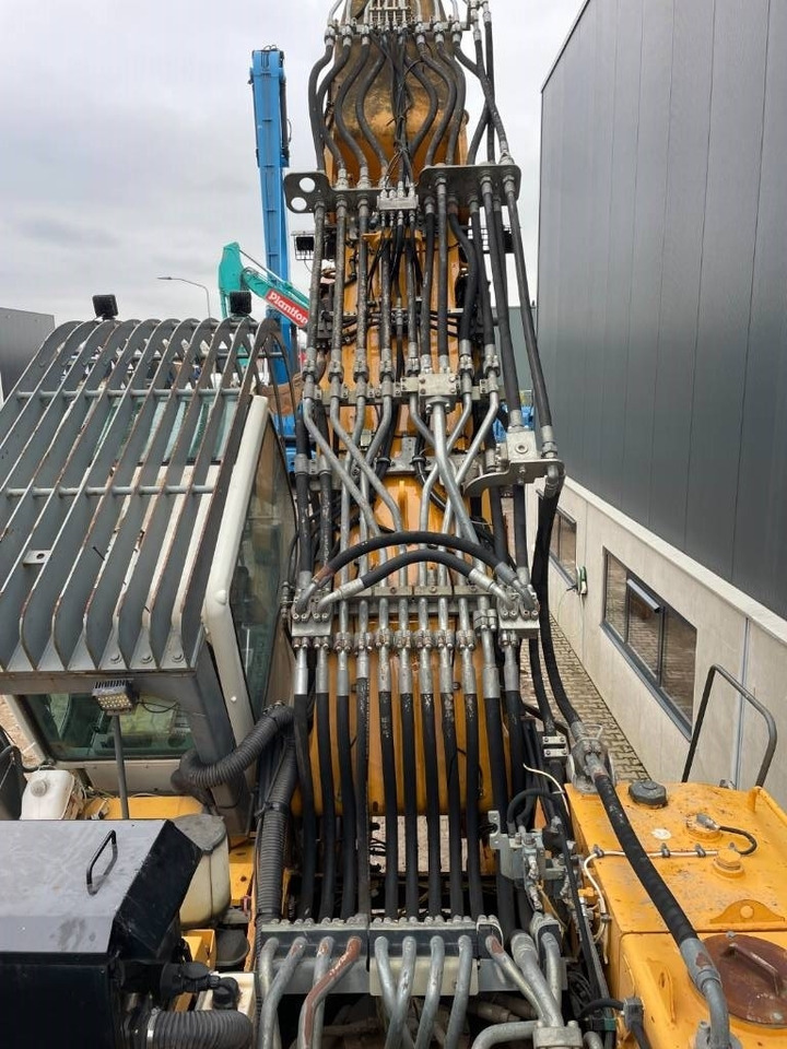 Багер за уривање Liebherr R 954 C HDV -- 28 mtr -- High Reach Demolition: слика 40