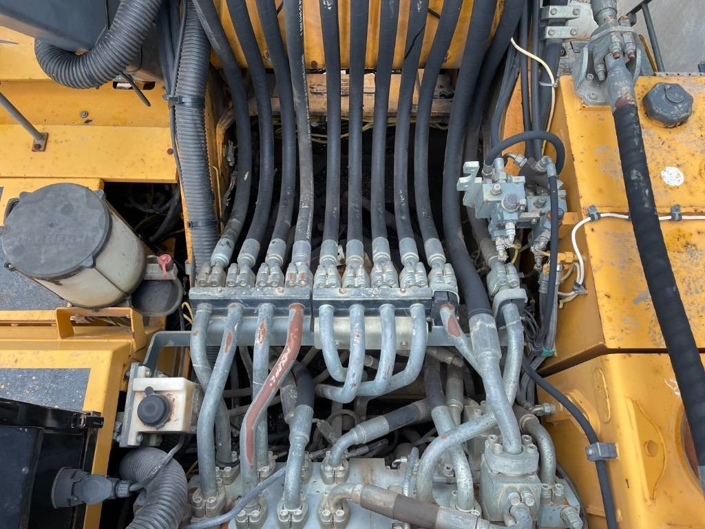 Багер за уривање Liebherr R 954 C HDV -- 28 mtr -- High Reach Demolition: слика 42