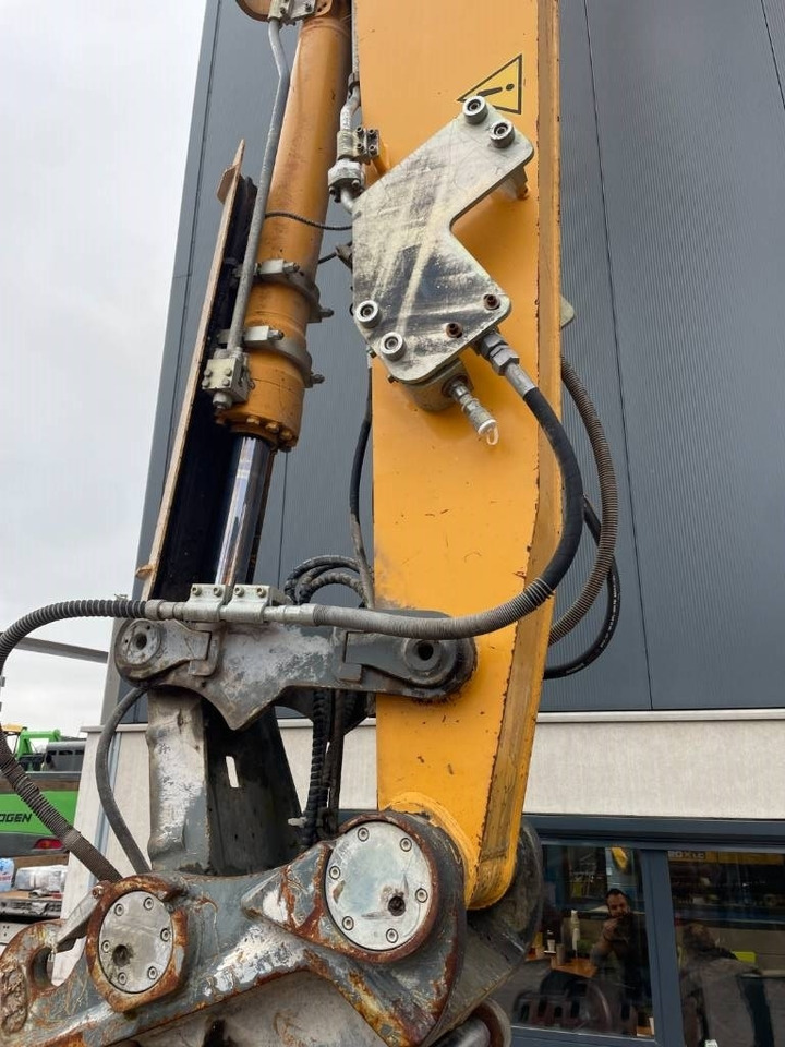 Багер за уривање Liebherr R 954 C HDV -- 28 mtr -- High Reach Demolition: слика 18