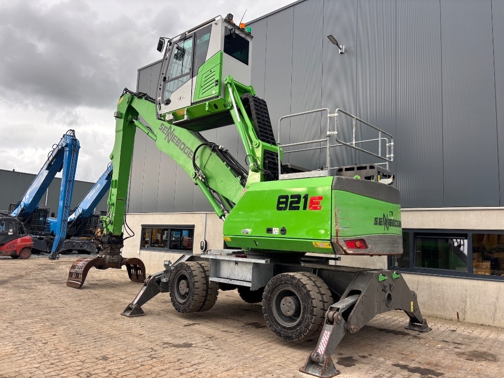 Sennebogen 821 M - 821 E - 821 ME - Справувач со отпад/ Индустрија: слика 3 Sennebogen 821 M - 821 E - 821 ME - Справувач со отпад/ Индустрија: слика 3