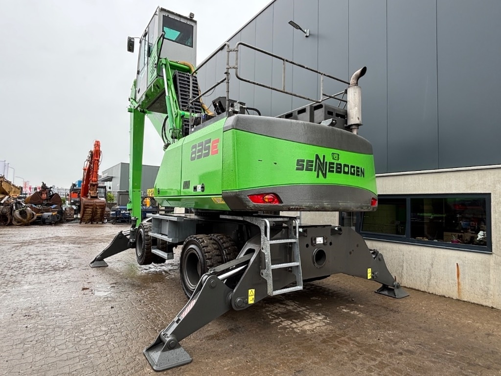 Sennebogen 835 M - 835 E - 835E - 835M - Справувач со отпад/ Индустрија: слика 4 Sennebogen 835 M - 835 E - 835E - 835M - Справувач со отпад/ Индустрија: слика 4