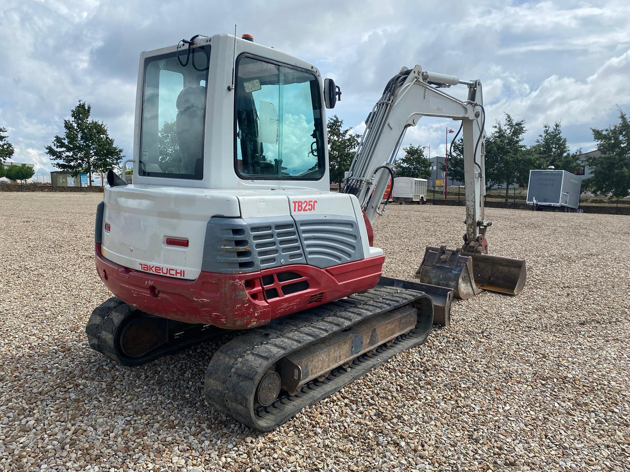 TAKEUCHI TB 250 - Багер гасеничар: слика 3 TAKEUCHI TB 250 - Багер гасеничар: слика 3