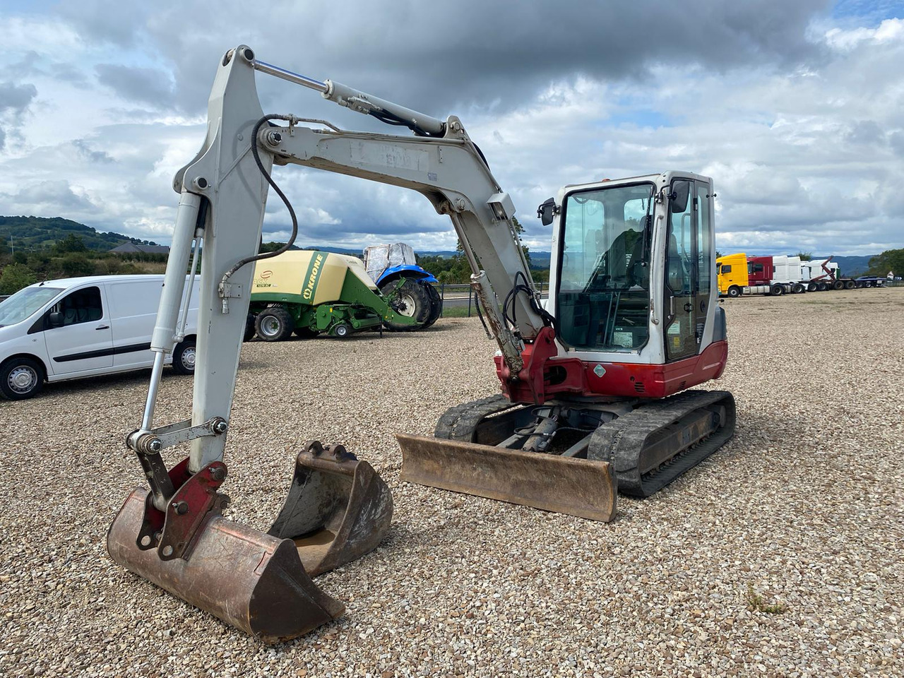 TAKEUCHI TB 250 - Багер гасеничар: слика 1 TAKEUCHI TB 250 - Багер гасеничар: слика 1