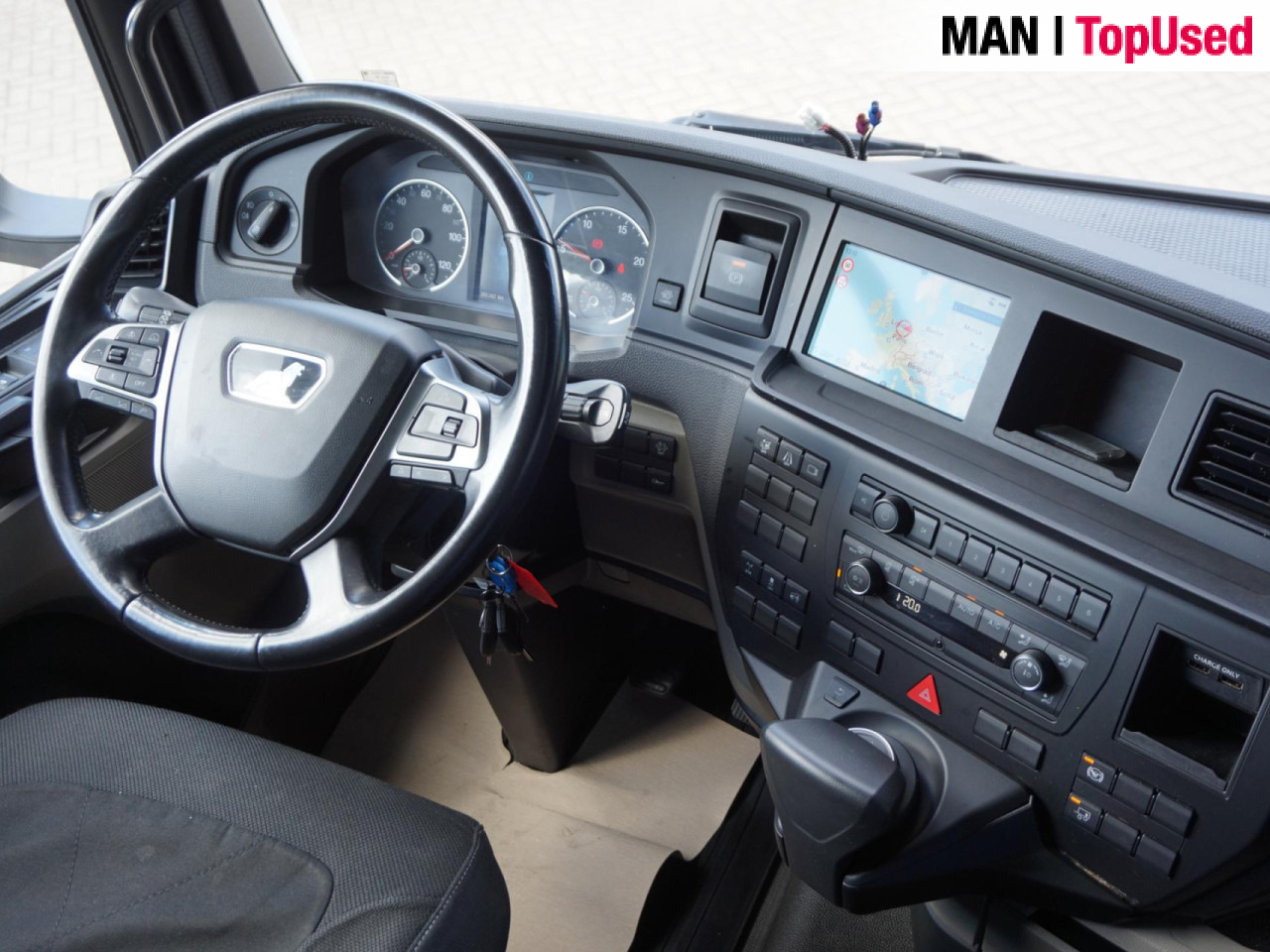 MAN TGX 18.510 4x2 BL SA / Retarder / 2 Tanks - Камион влекач: слика 2 MAN TGX 18.510 4x2 BL SA / Retarder / 2 Tanks - Камион влекач: слика 2