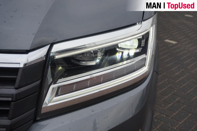 Товарно комбе VOLKSWAGEN Crafter 35 2.0 TDI L4H3 Highline: слика 11
