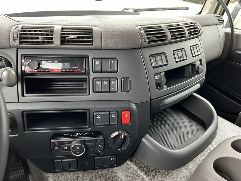 DAF CF 260 FA / Carrier Koeler - 30 gr / Chereau Frigobox / Laadklep 2000 kg - Камион ладилник: слика 5 DAF CF 260 FA / Carrier Koeler - 30 gr / Chereau Frigobox / Laadklep 2000 kg - Камион ладилник: слика 5