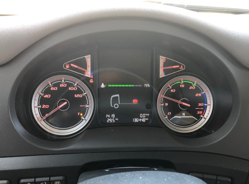 DAF CF 260 FA / Carrier Koeler / Chereau Frigo Box / Laadklep / APK TUV 09-25 - Камион ладилник: слика 4 DAF CF 260 FA / Carrier Koeler / Chereau Frigo Box / Laadklep / APK TUV 09-25 - Камион ладилник: слика 4