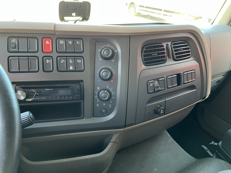 DAF LF 210 FA / 12 Ton / 419 dkm / Koffer / LBW 1500 kg / NL LKW - Камион сандучар: слика 5 DAF LF 210 FA / 12 Ton / 419 dkm / Koffer / LBW 1500 kg / NL LKW - Камион сандучар: слика 5