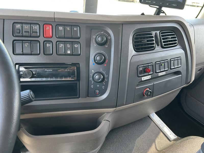 DAF LF 320 FA / Effer 175.2/c3s Crane / 363 dkm / Plateau - Камион со кран: слика 5 DAF LF 320 FA / Effer 175.2/c3s Crane / 363 dkm / Plateau - Камион со кран: слика 5