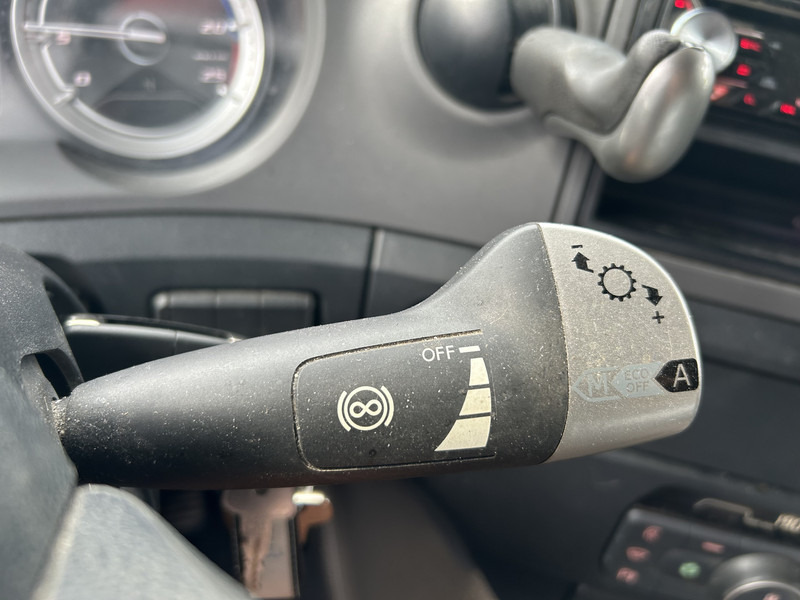 DAF CF 410 FT Space Cab / 742 dkm / 2 Tanks / NL Truck - Камион влекач: слика 5 DAF CF 410 FT Space Cab / 742 dkm / 2 Tanks / NL Truck - Камион влекач: слика 5