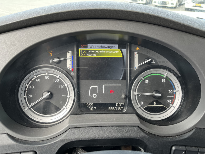 DAF XF 440 FT SSC / ADR / 885 dkm / 2 Tanks / Tacho V2 - Камион влекач: слика 4 DAF XF 440 FT SSC / ADR / 885 dkm / 2 Tanks / Tacho V2 - Камион влекач: слика 4