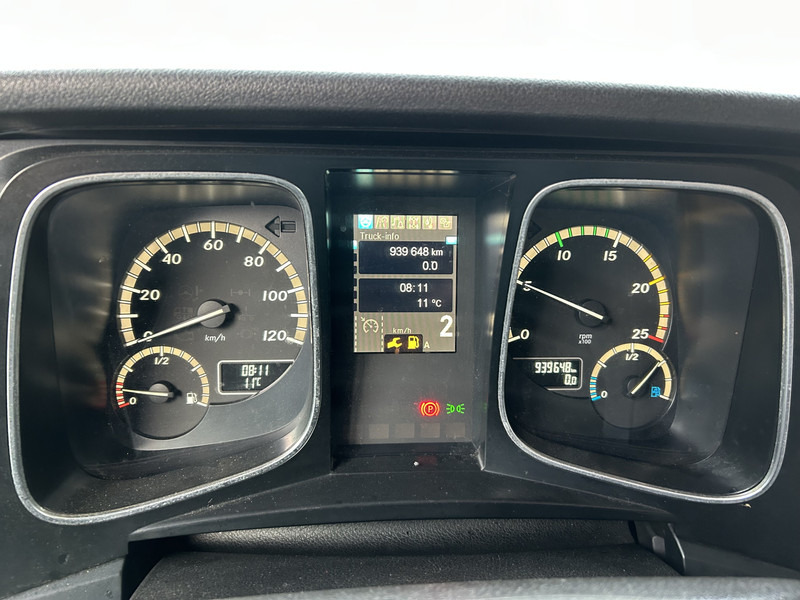 Mercedes-Benz Actros 1842 StreamSpace / 939 dkm / 2 Tanks / NL Truck - Камион влекач: слика 4 Mercedes-Benz Actros 1842 StreamSpace / 939 dkm / 2 Tanks / NL Truck - Камион влекач: слика 4