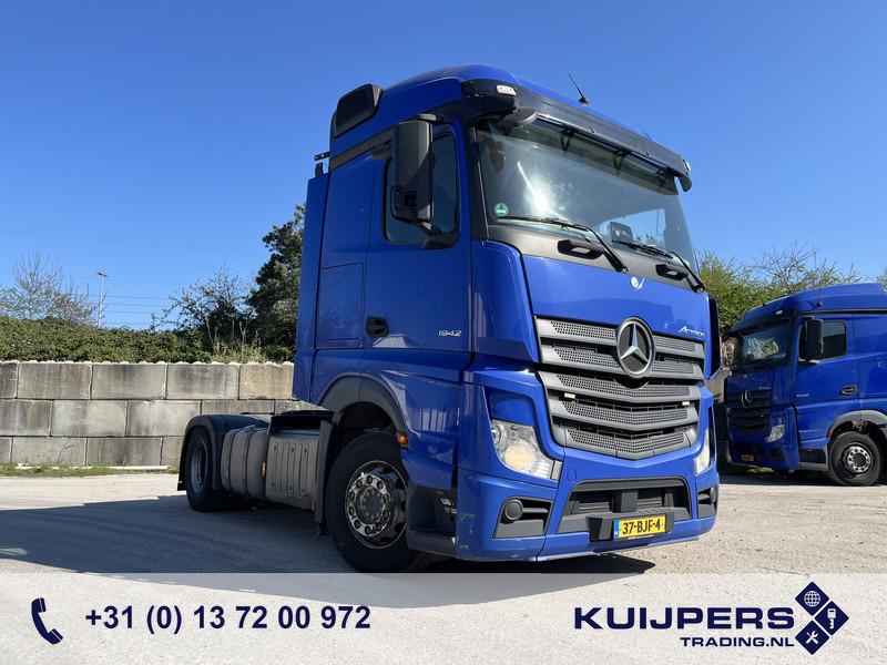 Mercedes-Benz Actros 1842 Streamspace / 937 dkm / 2 Tanks / NL Truck - Камион влекач: слика 1 Mercedes-Benz Actros 1842 Streamspace / 937 dkm / 2 Tanks / NL Truck - Камион влекач: слика 1
