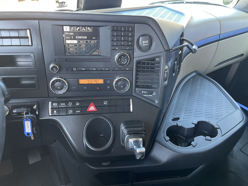 Mercedes-Benz Actros 1842 Streamspace / 937 dkm / 2 Tanks / NL Truck - Камион влекач: слика 5 Mercedes-Benz Actros 1842 Streamspace / 937 dkm / 2 Tanks / NL Truck - Камион влекач: слика 5