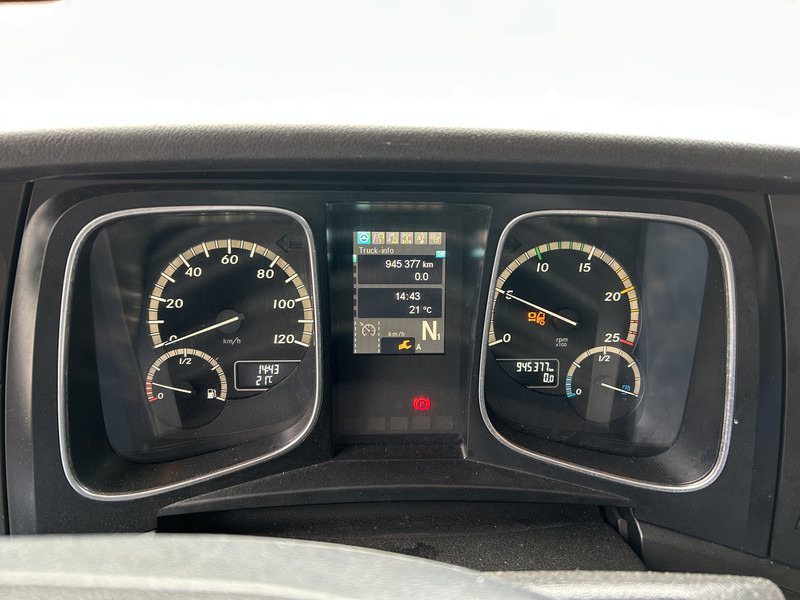 Mercedes-Benz Actros 1842 Streamspace / 945 dkm / 2 Tanks / NL Truck - Камион влекач: слика 4 Mercedes-Benz Actros 1842 Streamspace / 945 dkm / 2 Tanks / NL Truck - Камион влекач: слика 4