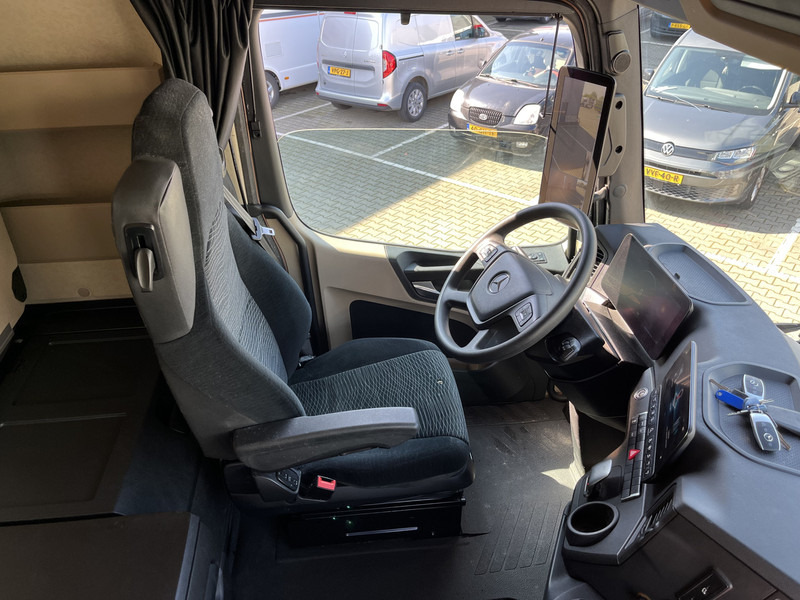 Mercedes-Benz Actros 2645 Bigspace / 341 dkm / 6x2 / Mirror Cam - Камион влекач: слика 3 Mercedes-Benz Actros 2645 Bigspace / 341 dkm / 6x2 / Mirror Cam - Камион влекач: слика 3