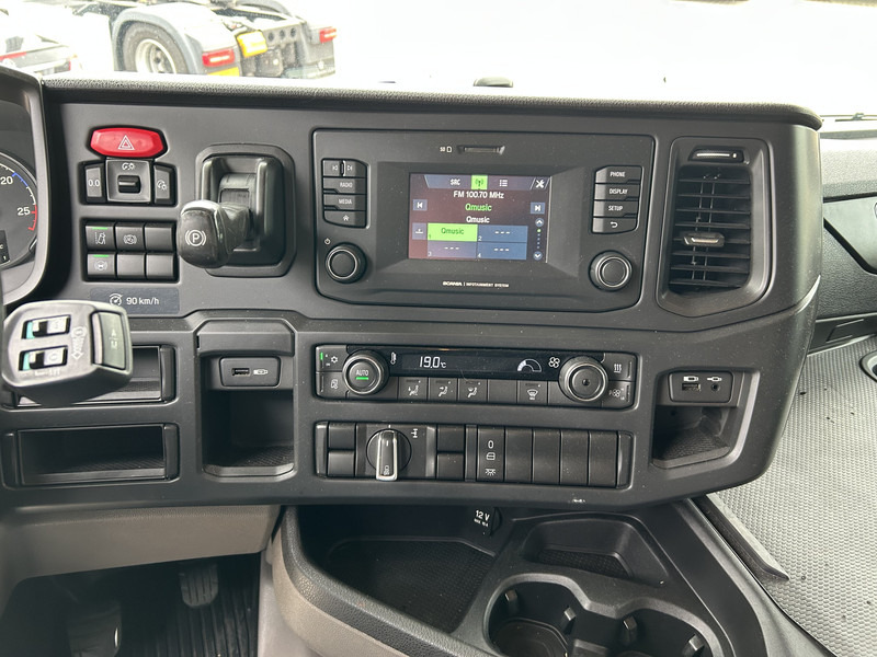 Лизинг на Scania R450 Highline / Retarder / 707 dkm / APK TUV 03-26 Scania R450 Highline / Retarder / 707 dkm / APK TUV 03-26: слика 6 Лизинг на Scania R450 Highline / Retarder / 707 dkm / APK TUV 03-26 Scania R450 Highline / Retarder / 707 dkm / APK TUV 03-26: слика 6