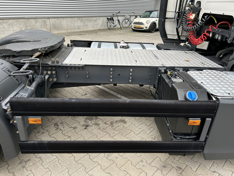 Лизинг на Scania R450 Highline / Retarder / 707 dkm / APK TUV 03-26 Scania R450 Highline / Retarder / 707 dkm / APK TUV 03-26: слика 18 Лизинг на Scania R450 Highline / Retarder / 707 dkm / APK TUV 03-26 Scania R450 Highline / Retarder / 707 dkm / APK TUV 03-26: слика 18