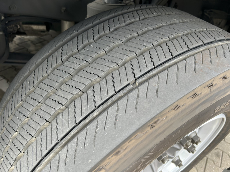 Камион влекач Volvo FH 500 Globetrotter XL / VEB+ / 2 Tanks / New Tacho V2 / APK TUV 07-26: слика 10 Камион влекач Volvo FH 500 Globetrotter XL / VEB+ / 2 Tanks / New Tacho V2 / APK TUV 07-26: слика 10