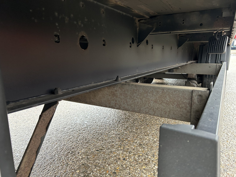 Полуприколка сандучар Krone Dry Liner / Box / Loadlift 2000 kg / APK TUV 04-26: слика 16 Полуприколка сандучар Krone Dry Liner / Box / Loadlift 2000 kg / APK TUV 04-26: слика 16