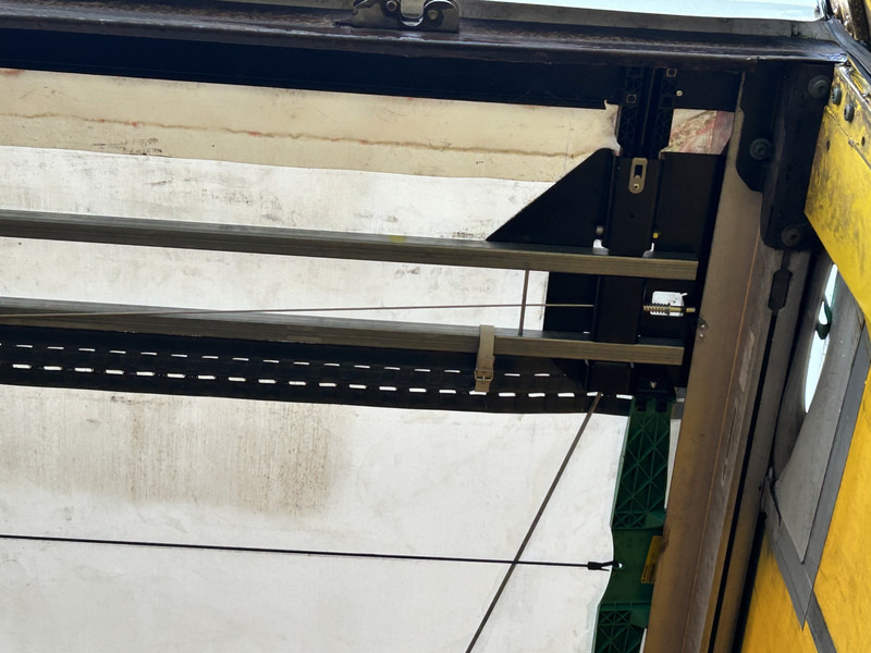 Krone Profi Liner / Schuifzeil / Kooi Aap / Stuur + Liftas / APK 05-26 - Полуприколка со церада: слика 4 Krone Profi Liner / Schuifzeil / Kooi Aap / Stuur + Liftas / APK 05-26 - Полуприколка со церада: слика 4