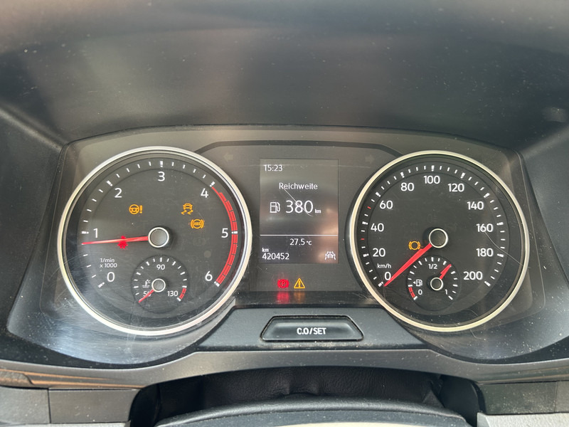MAN TGE 3.180 2.0 Euro 6 / Box / 420 dkm / Loadlift / Cruise / NL Van - Комбе фургон: слика 4 MAN TGE 3.180 2.0 Euro 6 / Box / 420 dkm / Loadlift / Cruise / NL Van - Комбе фургон: слика 4