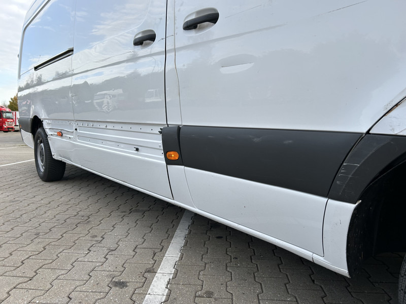 Мало комбе Mercedes-Benz Sprinter 311 2.2 CDI Euro 6D / 130 dkm / L3 H2 / Camera / APK TUV 10-26: слика 13 Мало комбе Mercedes-Benz Sprinter 311 2.2 CDI Euro 6D / 130 dkm / L3 H2 / Camera / APK TUV 10-26: слика 13