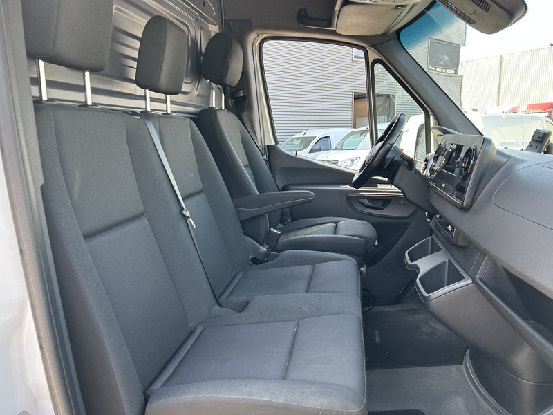 Товарно комбе Mercedes-Benz Sprinter 314 2.2 CDI / L4 H2 / Loadlift 650 kg / Navi / APK TUV 01-26: слика 9