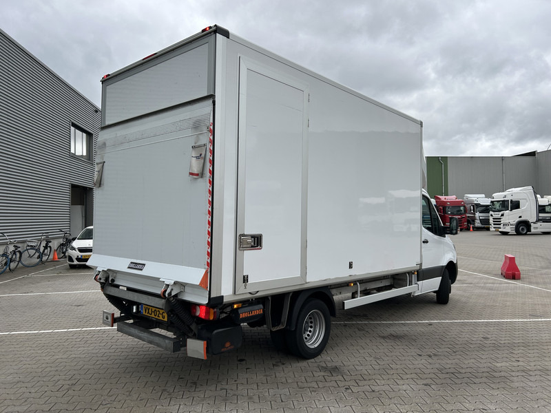 Mercedes-Benz Sprinter 515 1.9 CDI / 126 dkm / Box 4.4 mtr / Laadklep / APK 07-26 - Комбе фургон: слика 2 Mercedes-Benz Sprinter 515 1.9 CDI / 126 dkm / Box 4.4 mtr / Laadklep / APK 07-26 - Комбе фургон: слика 2