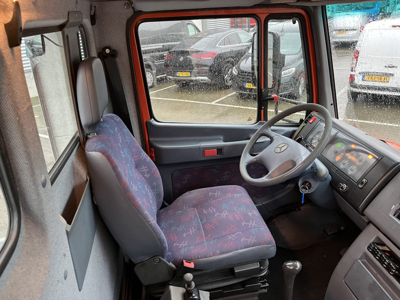 Mercedes-Benz Vario 612 D / Car - Machine Transporter 570 cm / Winch / Ramps / NL Truck - Автотранспортен камион: слика 4 Mercedes-Benz Vario 612 D / Car - Machine Transporter 570 cm / Winch / Ramps / NL Truck - Автотранспортен камион: слика 4