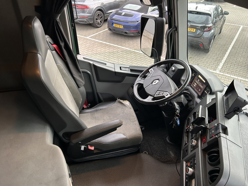 Renault T 380 Comfort / 820 dkm / Curtainside / Loadlift / APK TUV 02-26 - Камион со церада: слика 3 Renault T 380 Comfort / 820 dkm / Curtainside / Loadlift / APK TUV 02-26 - Камион со церада: слика 3