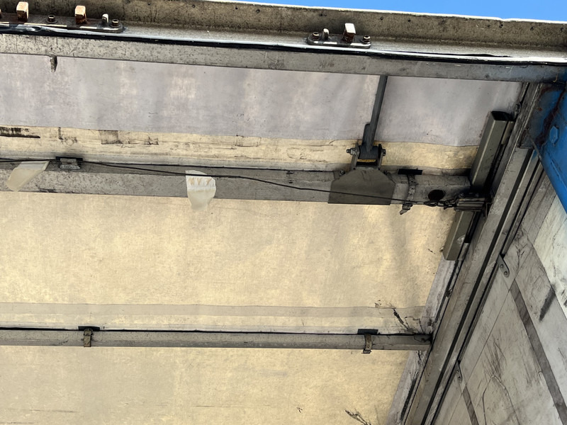 Samro ST 39 WH / Curtainside / 3 axle BPW Disk / NL Trailer - Полуприколка со церада: слика 4 Samro ST 39 WH / Curtainside / 3 axle BPW Disk / NL Trailer - Полуприколка со церада: слика 4